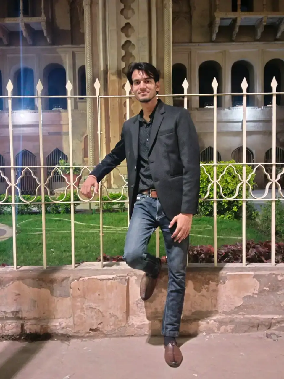 Home vivek tiwari